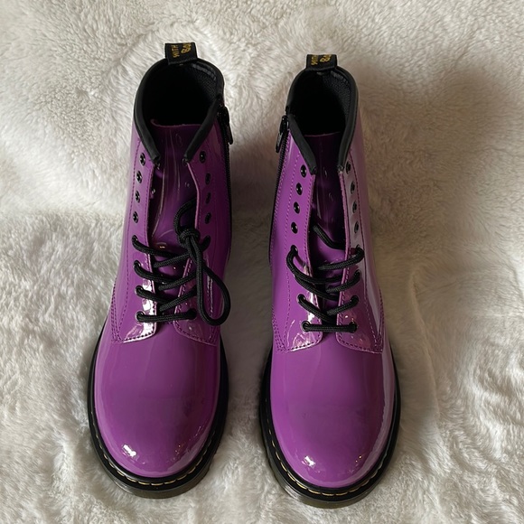Dr. Martens Shoes - NWOT Dr. Martens genuine leather boots